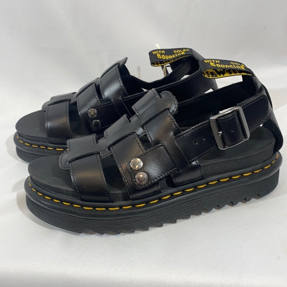 DR MARTENS TERRY SANDALS NWT BLACK SIZE 9L